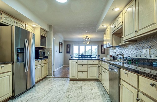 Hot Springs Village House | Amazing Views, Huge Game Room, Dock, Deck, Sleeps 16, Free Kayaks!