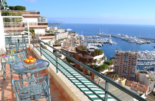 Monaco House | Amazing View Harbor, Monaco Grand Prix 5 MIN Walk