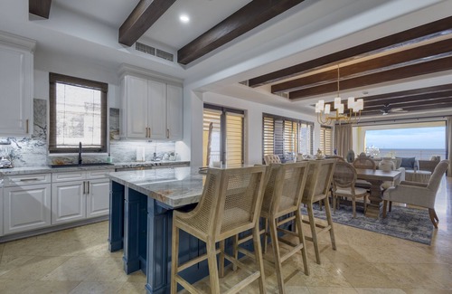 El Medano Ejidal Condo | AMAZING views! Newly renovated luxury beachfront condo at Hacienda Beach Club!
