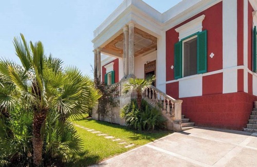 Monopoli Villa | Amazing villa with pool and seaview, sleeps 12, Monopoli