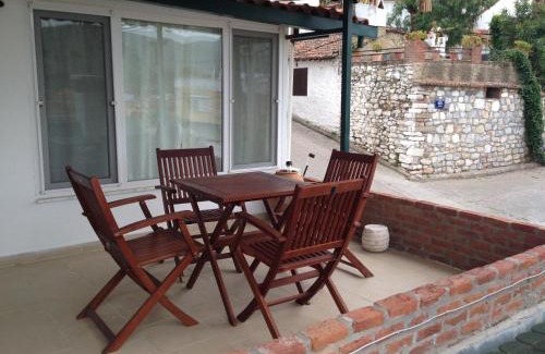 Selcuk House | Amazon Petite Palace