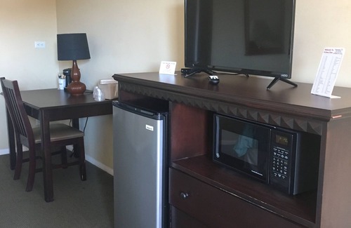 Manchester Apartment | Ambassador Inn And Suites