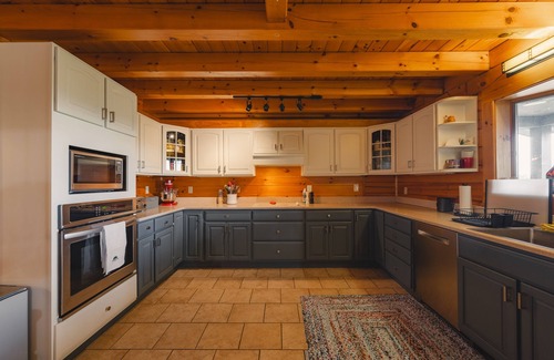Livingston Manor House | Amber Acres Lodge; Spacious Log Cabin with Mountain Views and Lake Access