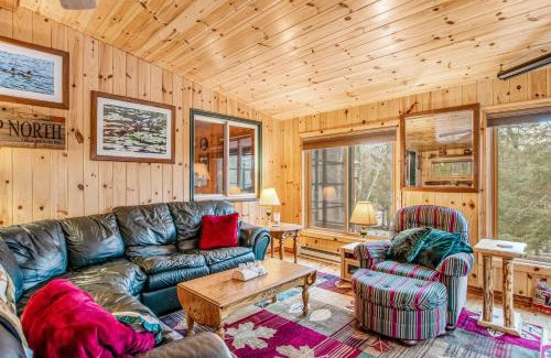 Lac du Flambeau House | Amber Lake Retreat