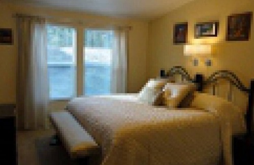 Adelma Beach Bed & Breakfast | Amber Lights Bed and Breakfast