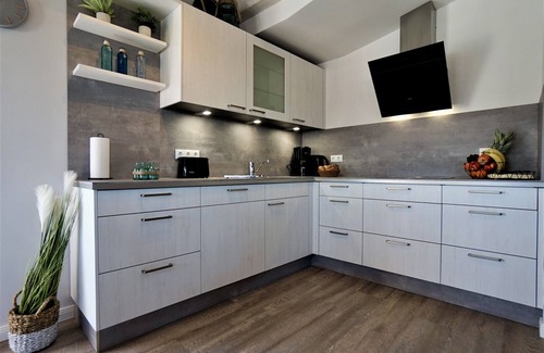 Busum Apartment | Amber Suite & Breakfast Apartment 10