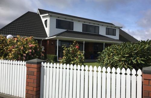 Hokitika Bed & Breakfast | Amberlea B&B