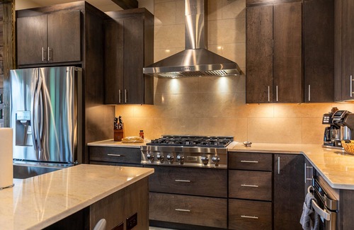 Banner Elk House | Ambience Lodge at Eagles Nest! 6 bedroom, 5.5 bathroom, Luxury Home With Hot Tub and Fireplace