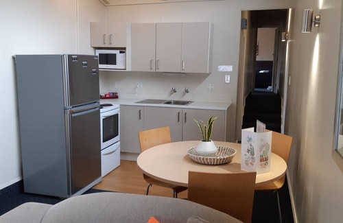 Solway Hotel | Amble Inn Motel - Masterton