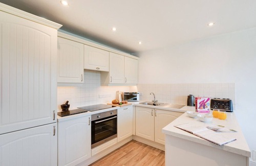 Bainbridge House | Amblers at Two Riverdale