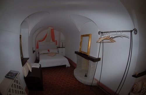 Dolceacqua Bed & Breakfast | AMBRA ROOM in B & B Le Gemme