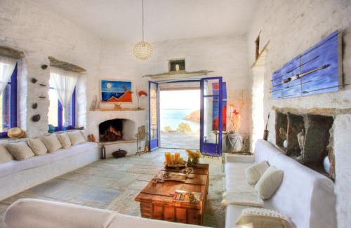 Korissia Villa | Amelia Beachfront Villa
