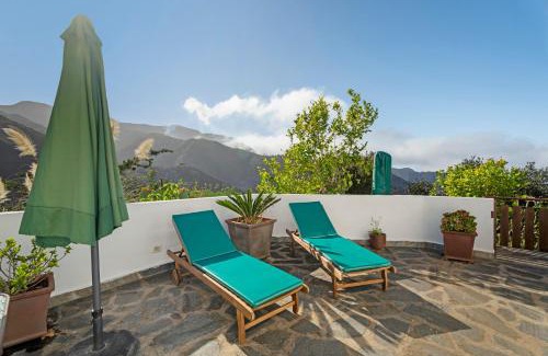 Santa Cruz de Tenerife House | Amelia House