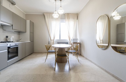 Historic Center Apartment | Amendola 17 - Two Bedroom Apartment, Sleeps 5
