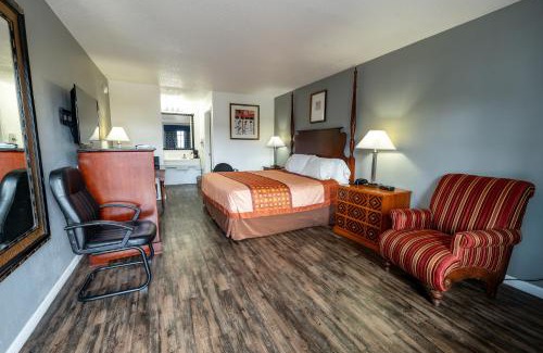 Russellville Hotel | American Inn & Suites Russellville