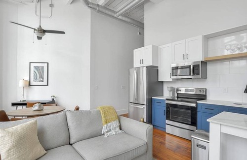 Sans Souci Apartment | AmericanSpinningMill 1BD 13
