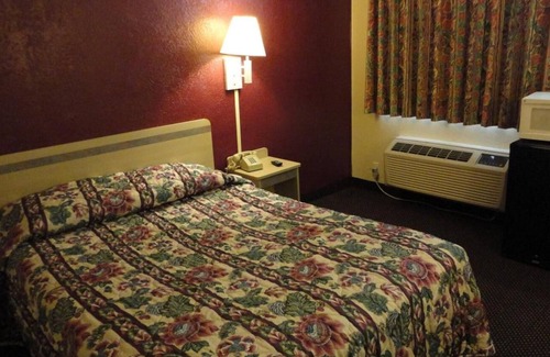 Battle Creek Hotel | Americas Best Value Inn Battle Creek
