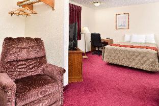 Harrisonville Hotel | Americas Best Value Inn & Suites Harrisonville