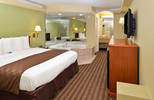Little Rock Hotel | Americas Best Value Inn & Suites University Ave