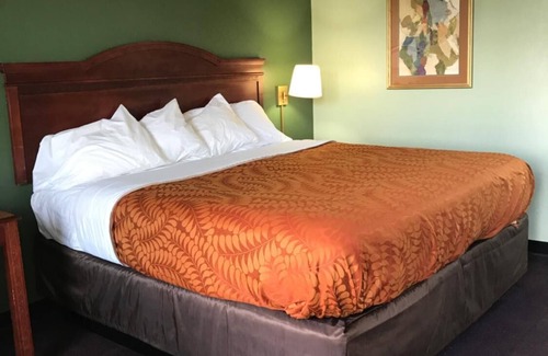 Manchester Hotel | Americas Best Value Inn Manchester, TN