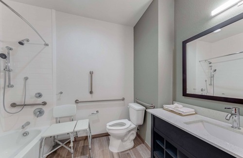 Eastside Promise Neighborhood Hotel | Americas Best Value Inn San Antonio Downtown Riverwalk