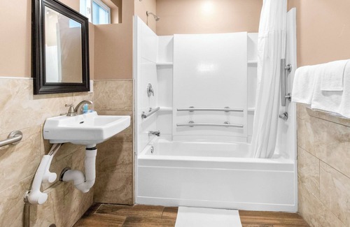 Avenel Hotel | Americas Best Value Inn Avenel Woodbridge