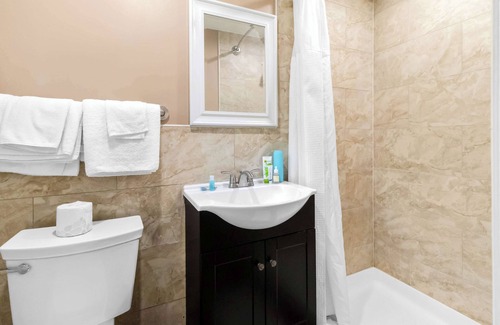 Avenel Hotel | Americas Best Value Inn Avenel Woodbridge