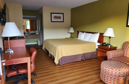 Dayton Hotel | Americas Best Value Inn Dayton