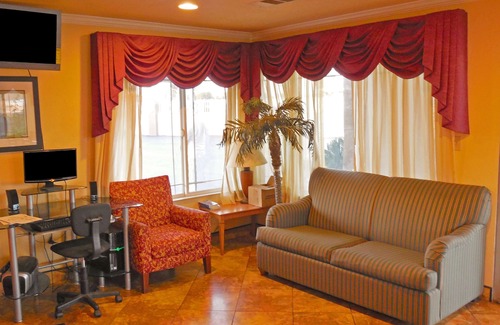 Hanford Hotel | Americas Best Value Inn Hanford