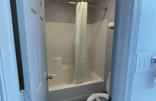 Muskogee Hotel | Americas Best Value Inn Muskogee