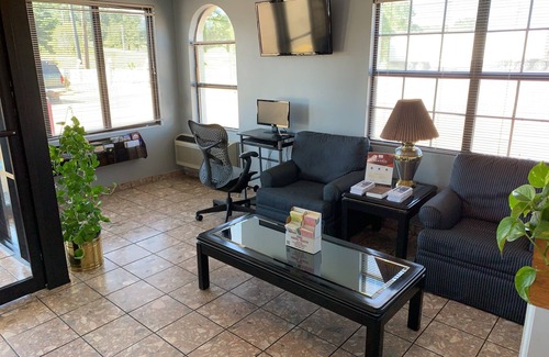 Meridian Hotel | Americas Best Value Inn Meridian