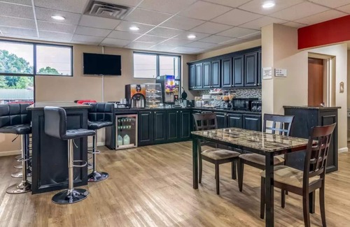 Opelika Hotel | Americas Best Value Inn Opelika
