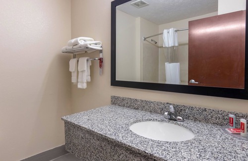 Opelika Hotel | Americas Best Value Inn Opelika