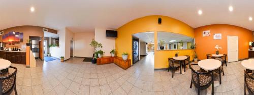 Madera Hotel | Americas Best Value Inn & Suites Madera