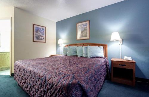 Fort Pierce Hotel | Americas Best Value Inn Florida Turnpike & I-95