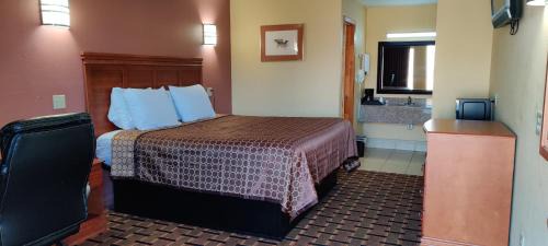 Indianola Hotel | Americas Best Value Inn-Indianola