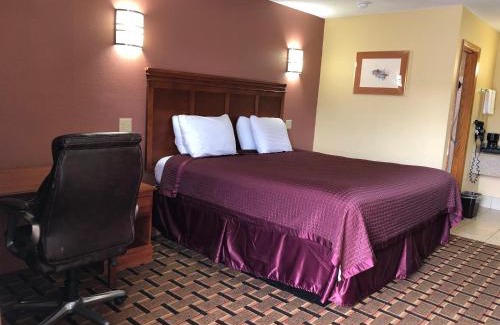 Indianola Hotel | Americas Best Value Inn-Indianola