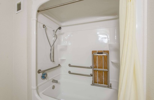 Knoxville Hotel | Americas Best Value Inn - Knoxville East