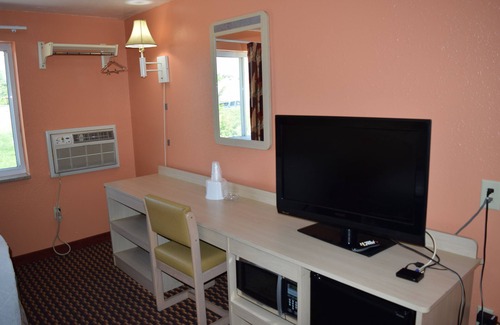 Jefferson City Hotel | Americas Best Value Inn Jefferson City