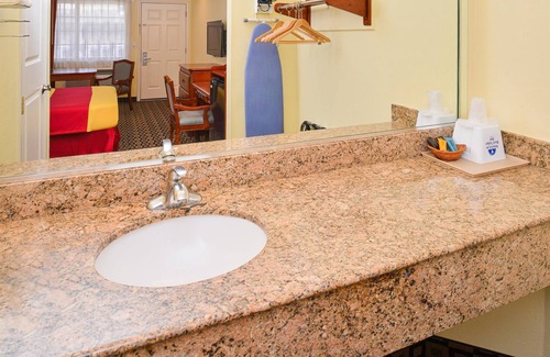 Carousel Hotel | Americas Best Value Inn & Suites San Bernardino