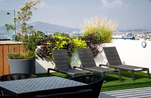 Guadalajara Apartment | Americas Residence, Downtown, Financial zone, Jacuzzi, Rooftop, Best Wifi. GDLn