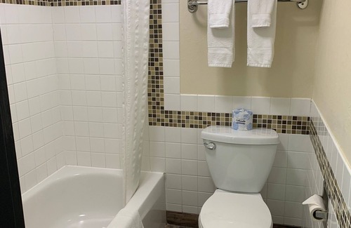 Ironwood Hotel | AmericInn by Wyndham Ironwood