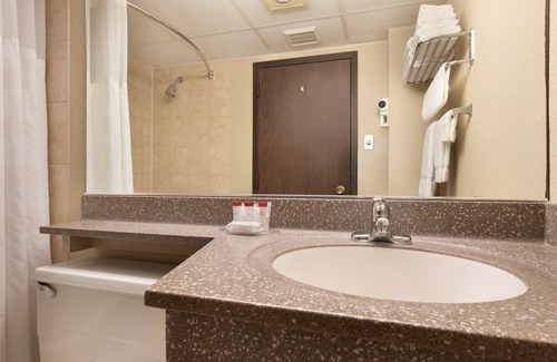 Janesville Hotel | AmericInn by Wyndham Janesville