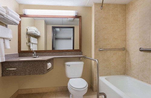 Janesville Hotel | AmericInn by Wyndham Janesville