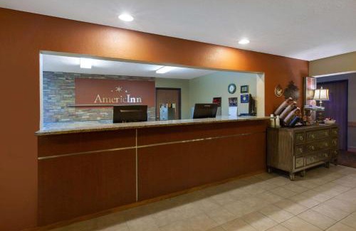 Petoskey Hotel | AmericInn by Wyndham Petoskey