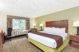 Sheboygan Hotel | AmericInn by Wyndham Sheboygan