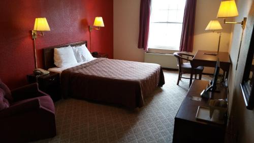Elizabethton Hotel | Americourt Hotel and Suites - Elizabethton