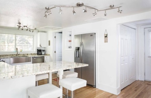 Elk Rapids House | Ames Cottage in Elk Rapids - Dog Friendly and Great Location!