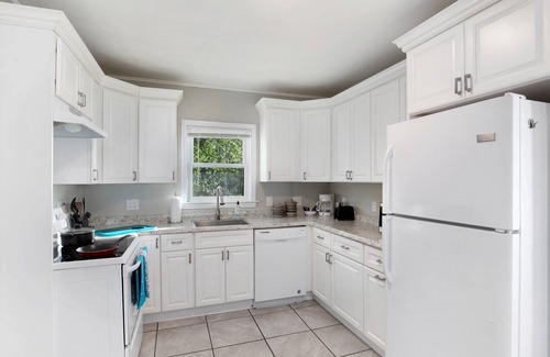 Amesbury Condo | Ames for Fun