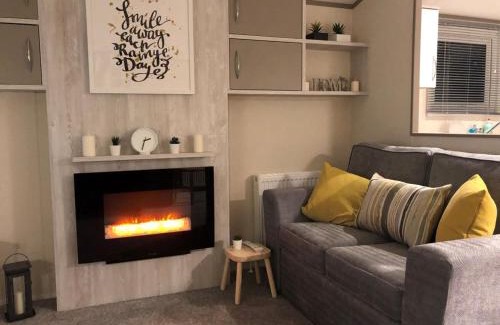 Swalecliffe House | AMETHYST 25
